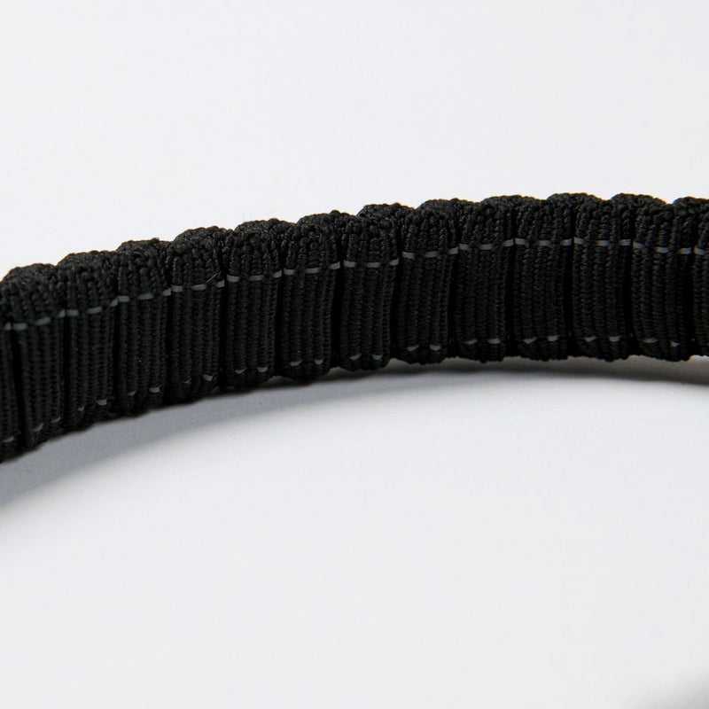 Laisse multifonction avec ceinture de sécurité mains libres et porte-sac à déjections – Noir